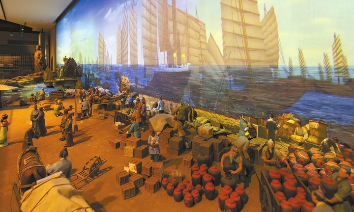 A display model showcases the maritime voyage of Zheng He. Photo: IC 