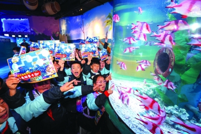 南京海底世界推出海底探索研学活动，孩子们化身“海洋小探险家”，感受海洋世界的奇幻魅力，度过充实又有意义的春假时光。